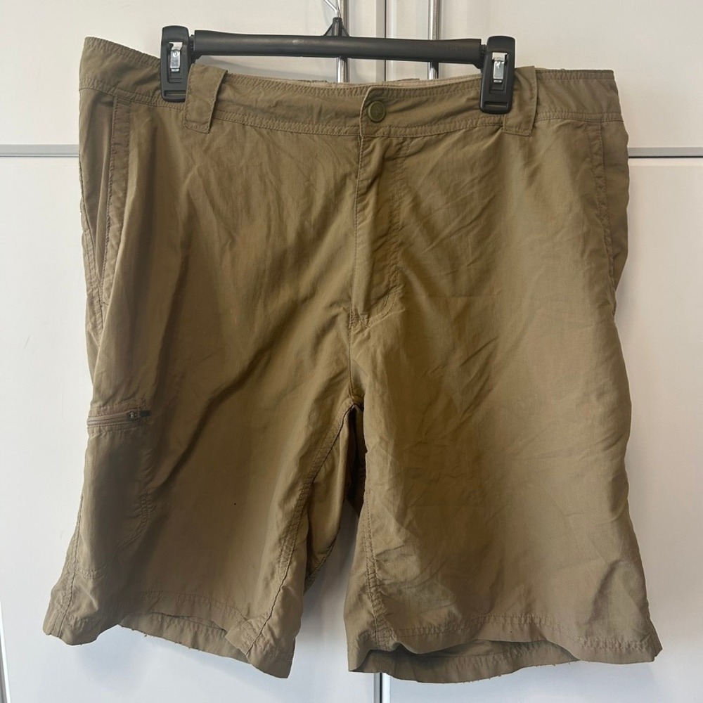 Marmot Mens Hiking Shorts Khaki Tan Size 36 Cargo Pockets Outdoor Trekking‎